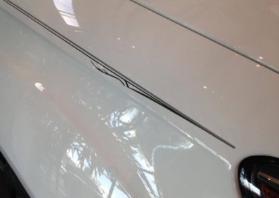 10920099 827070410689583 1634477018364349945 o 400x284 - Pinstriping